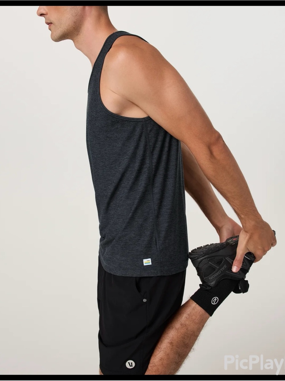Vuori Men’s Stato Tech Tank - Charcoal Heather - Size XL (EUC)